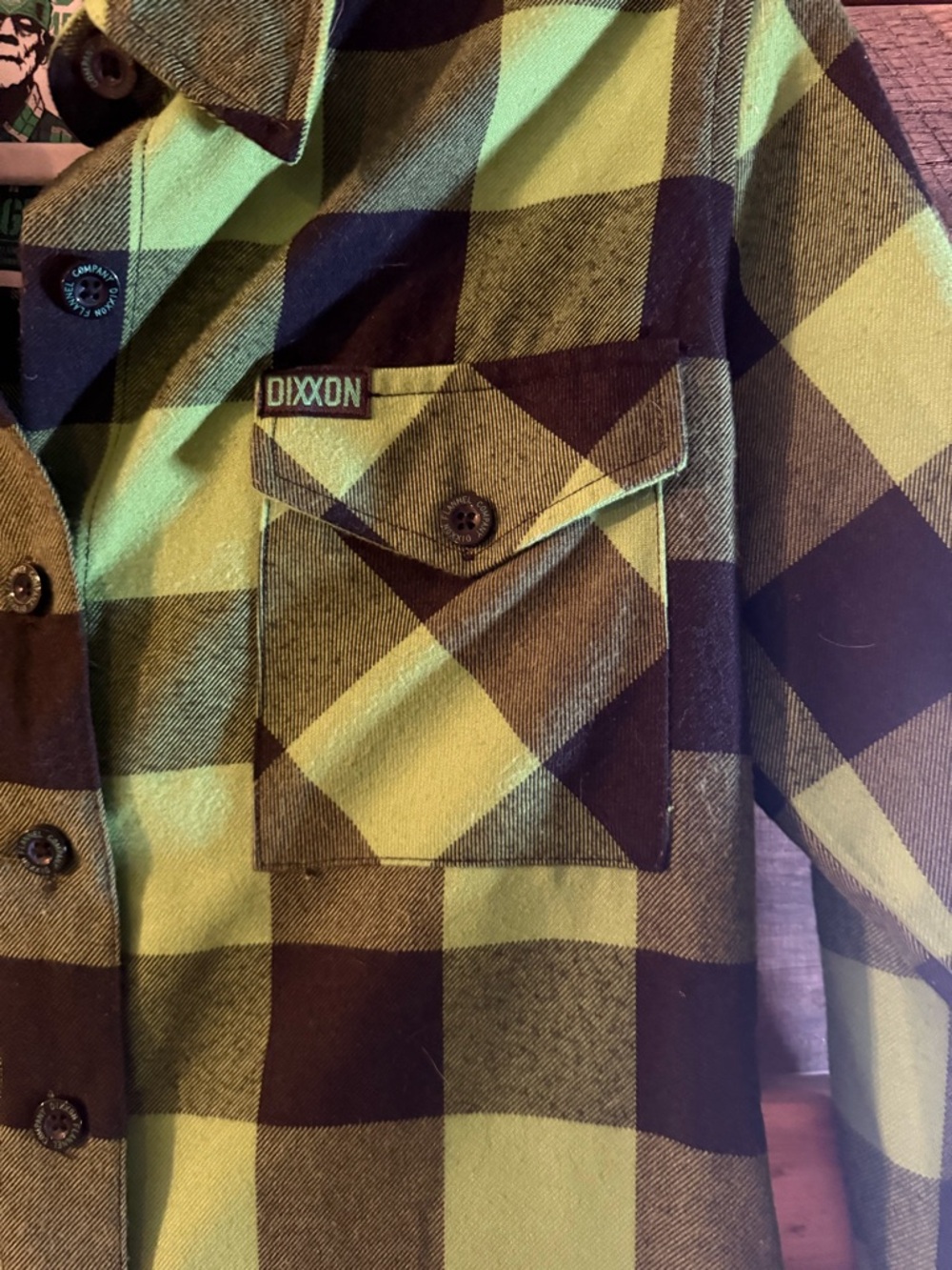 Dixxon Flannel Co Green & Black Plaid Button Up Shirt Small - Picture 2 of 5